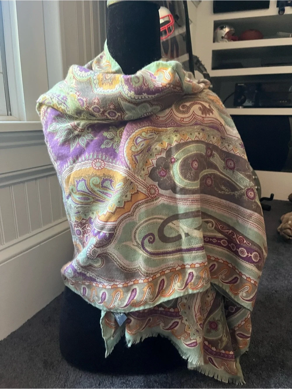 Etro Milano Paisley cashmere and silk  large scarf made in Italy